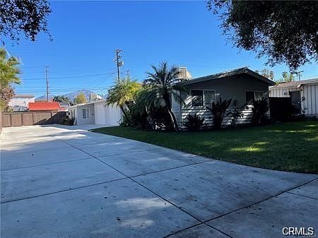 1st image of 325 La Paloma St
