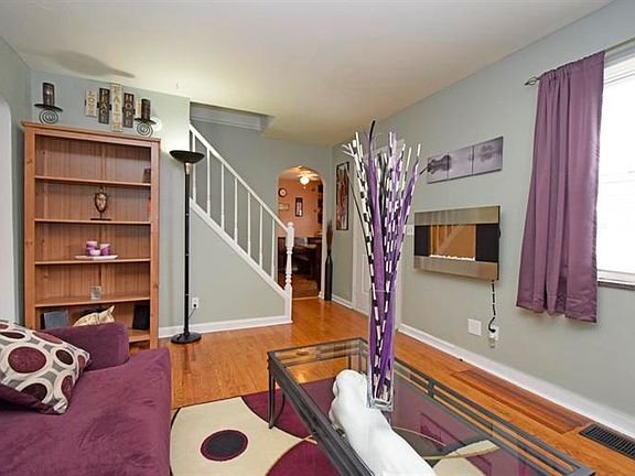 5th image of 6263 Graceland Ave