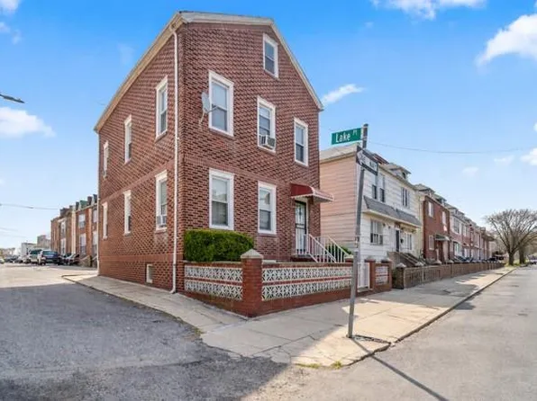 2149 W 9th St, Brooklyn, NY 11223