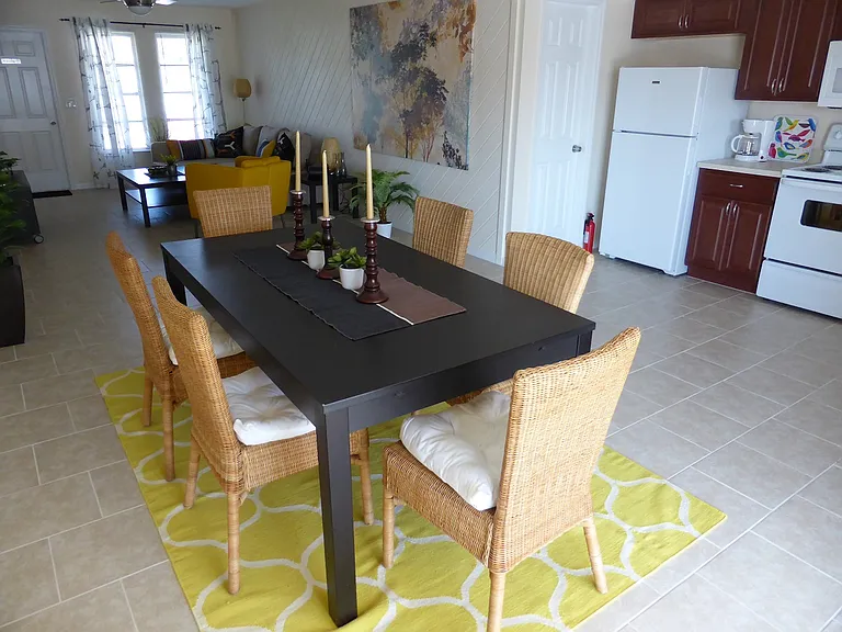 502 SE 7th St #1 — Photo 5