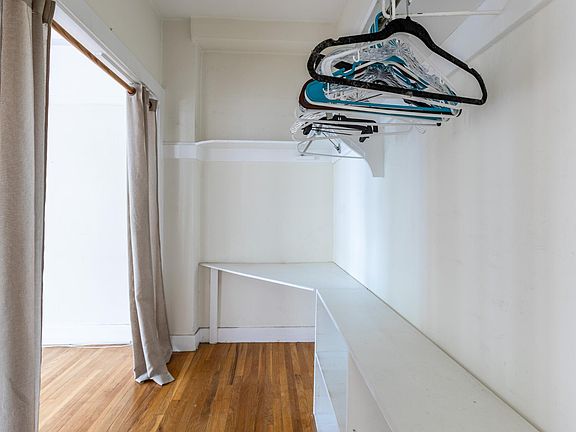 4th image of 829 Leavenworth St #302