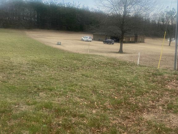 3rd image of Pine Lake Dr