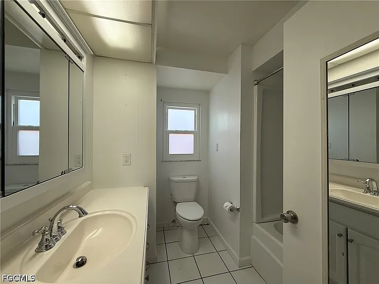 3510 SE 2nd Ave — Photo 11