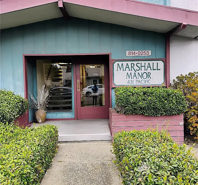 Marshall Manor