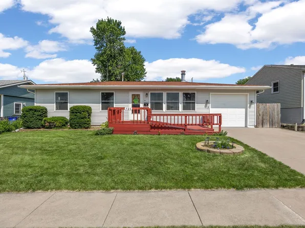 721 Owen St NW, Cedar Rapids, IA 52405