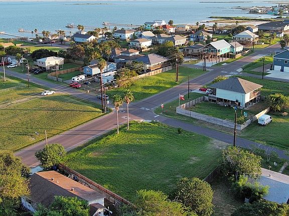 4th image of 3626 Laguna Shores Rd