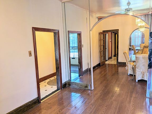 5th image of 6615 S Vernon Ave