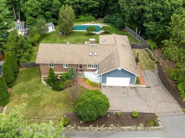 70 Christina Dr, Braintree, MA 02184