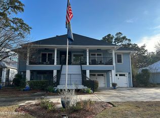 911 2nd St, Gulfport, MS 39501
