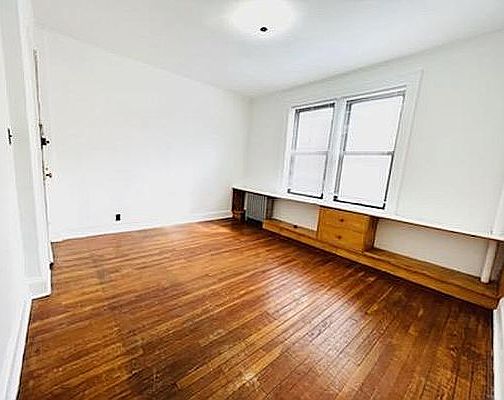 4th image of 21-46 29th St #A3