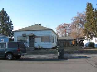 140 SW 3rd St, Hermiston, OR 97838