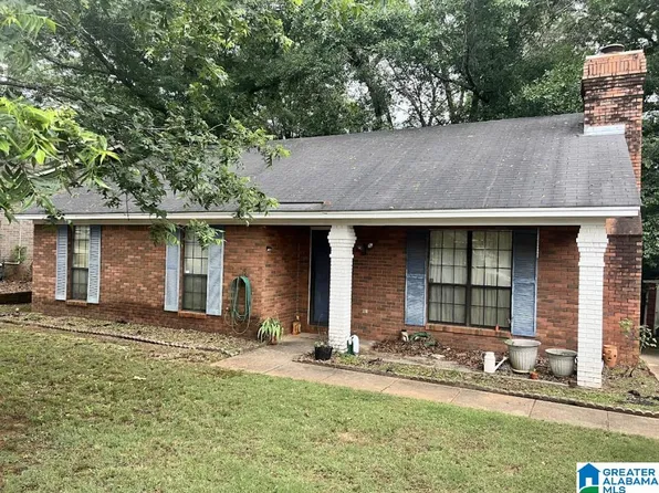 1214 Camellia Woods Ct, Prattville, AL 36067