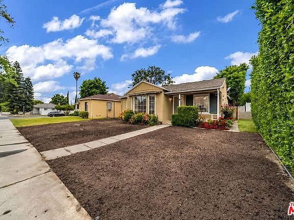 5th image of 6531 Hayvenhurst Ave