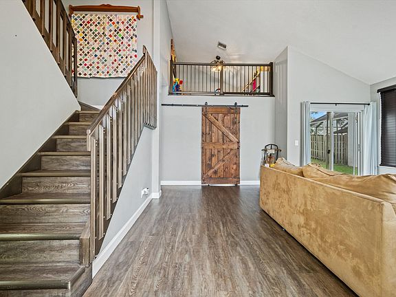 4th image of 6817 Coral Reef Street