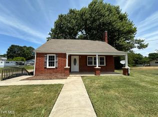 2224 Indian Ridge Rd, Johnson City, TN 37604