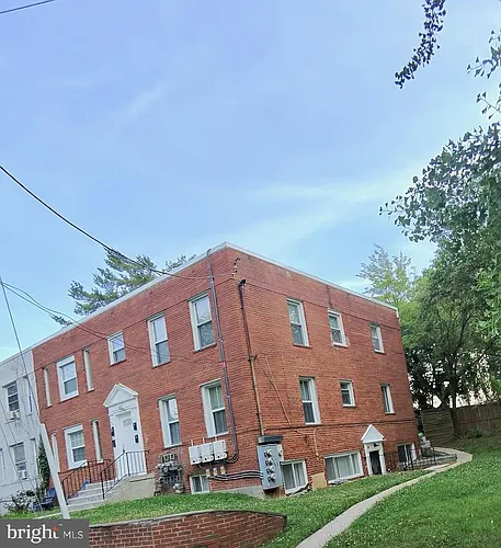407 Lebaum St SE #1 Photo 1