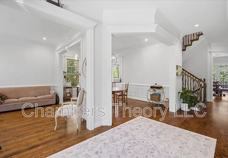 7010 Girard St — Photo 6