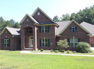 2039 Mount Hope Church Rd, Whitsett, NC 27377