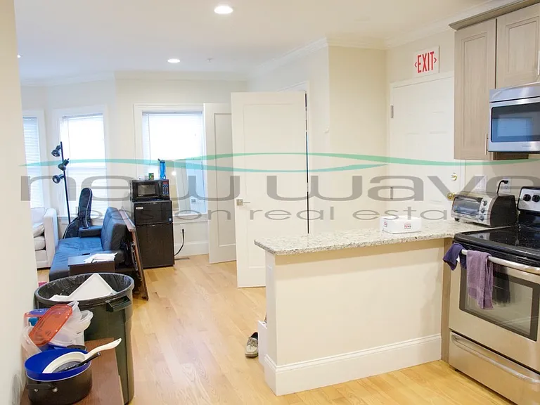 1 Oswald St #1 — Photo 13