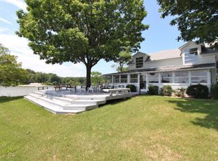 311 Apple Tree Rd, Montross, VA 22520