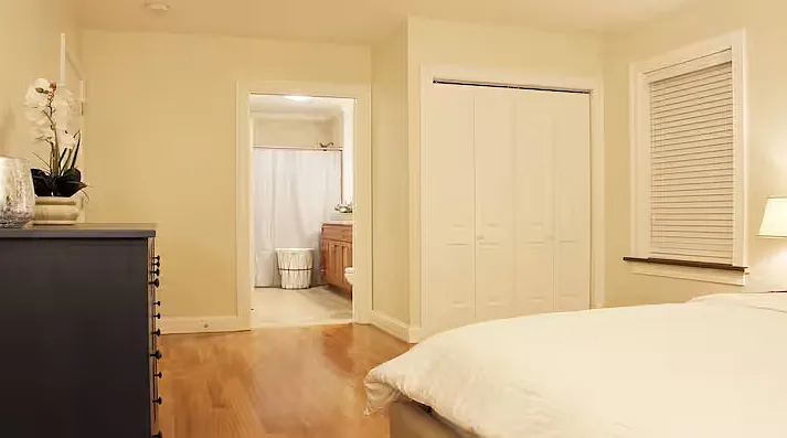 12 Newhall St — Photo 5