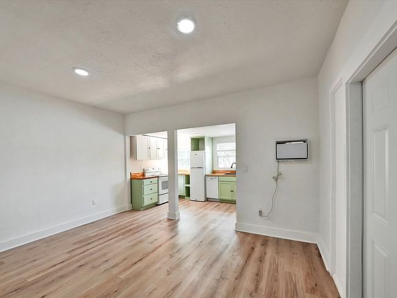 2nd image of 1411 SW 3rd St #2