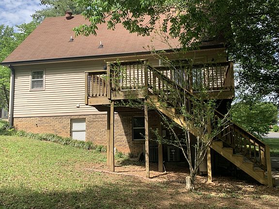 3rd image of 136 S Richview Rd