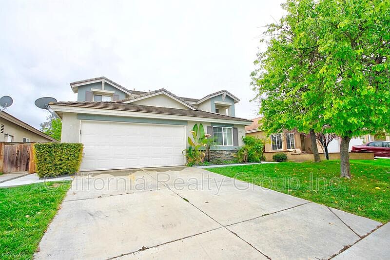 1st image of 27579 Sierra Madre Dr