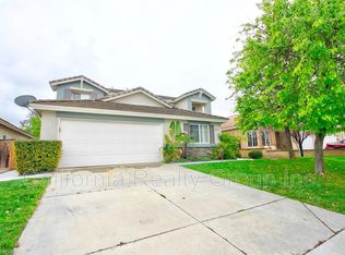 27579 Sierra Madre Dr, Murrieta, CA 92563