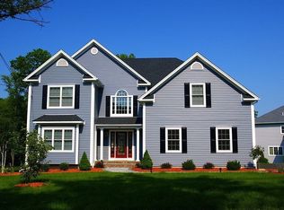 6 Tashua Ln, Trumbull, CT 06611