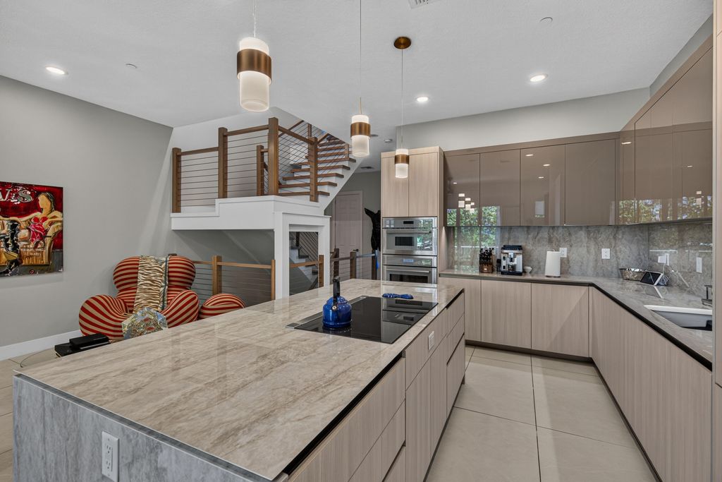 3224 NE 4th Street, photo 6