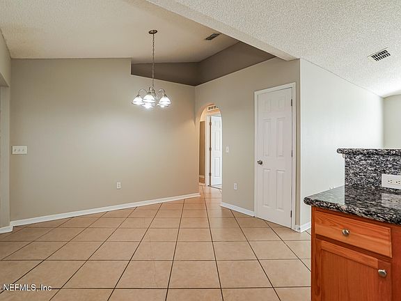 4th image of 7336 GOVERNORS PARK Road