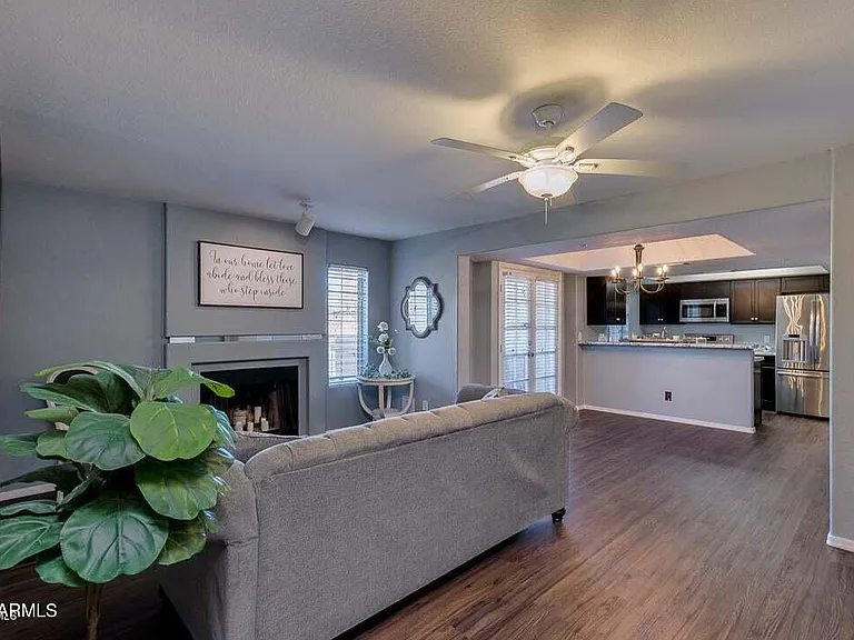 1333 E Morten Ave #140 — Photo 3