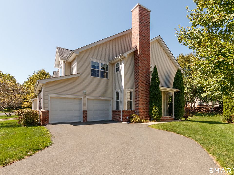 1st image of 14 Last Leaf Cir #14