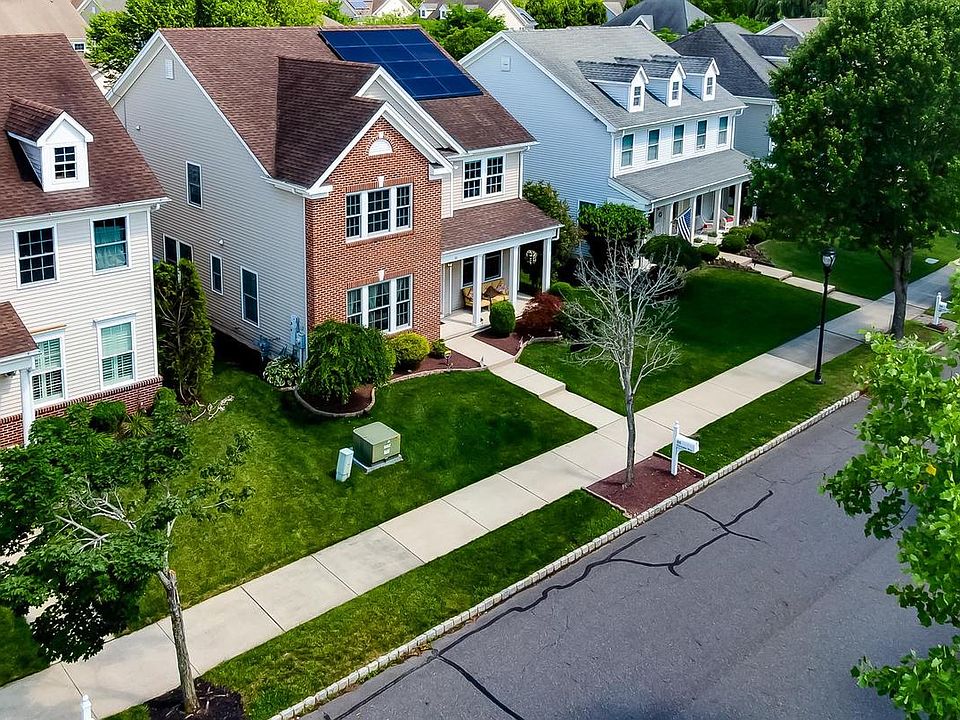 1st image of 66 Harness Way