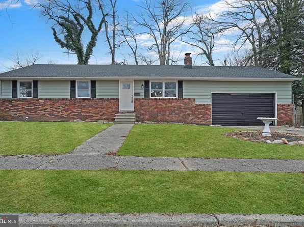 1 Beach St, Pine Hill, NJ 08021