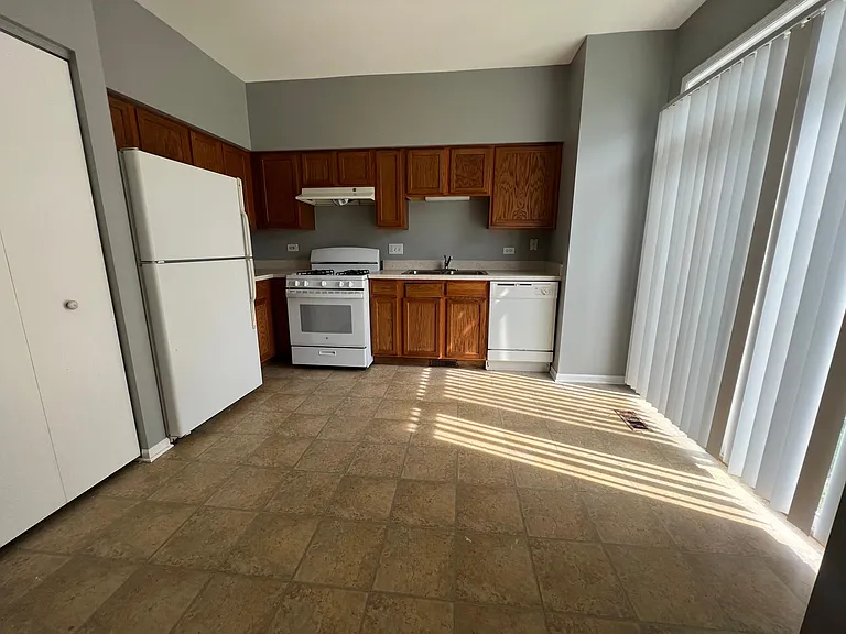 3102 Alyssa St — Photo 2