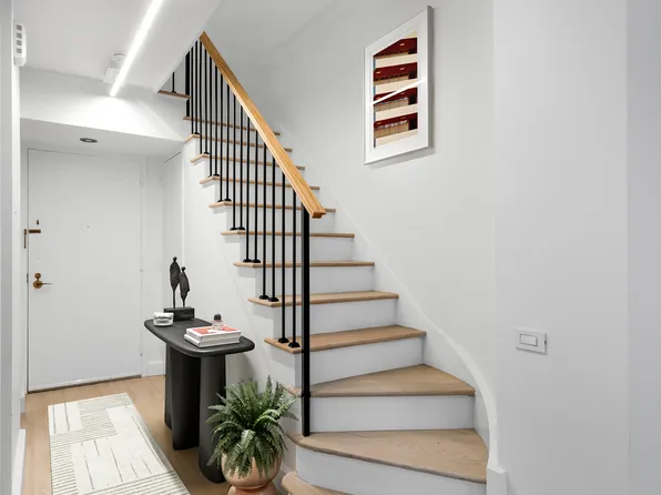 250 West 89th Street image 7 of 14