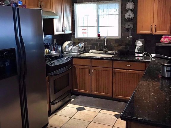 2nd image of 8630 Camelot Ct