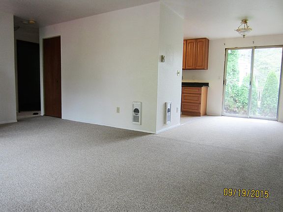 5th image of 3503 204th St SW Unit 3