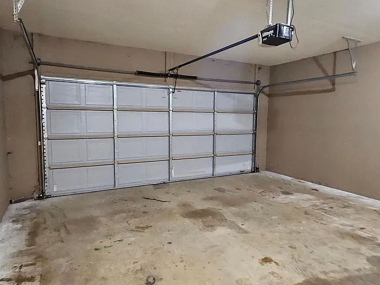 142 Weathering Dr — Photo 21