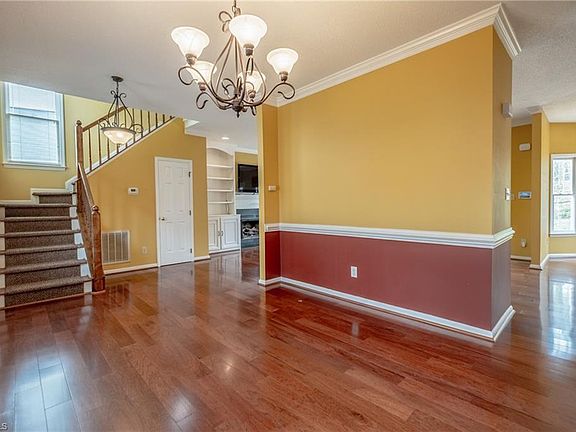 4th image of 4817 Adams Ridge Dr