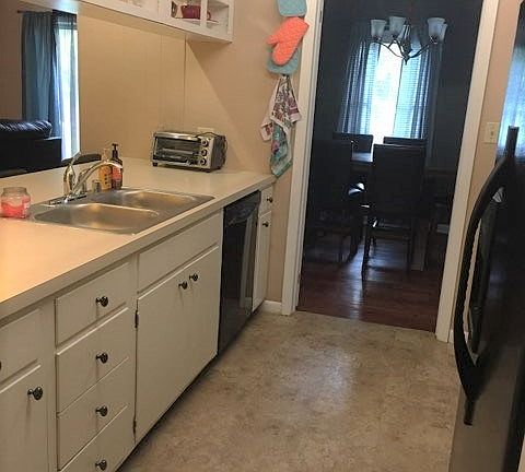 5th image of 1526 Brentwood Dr