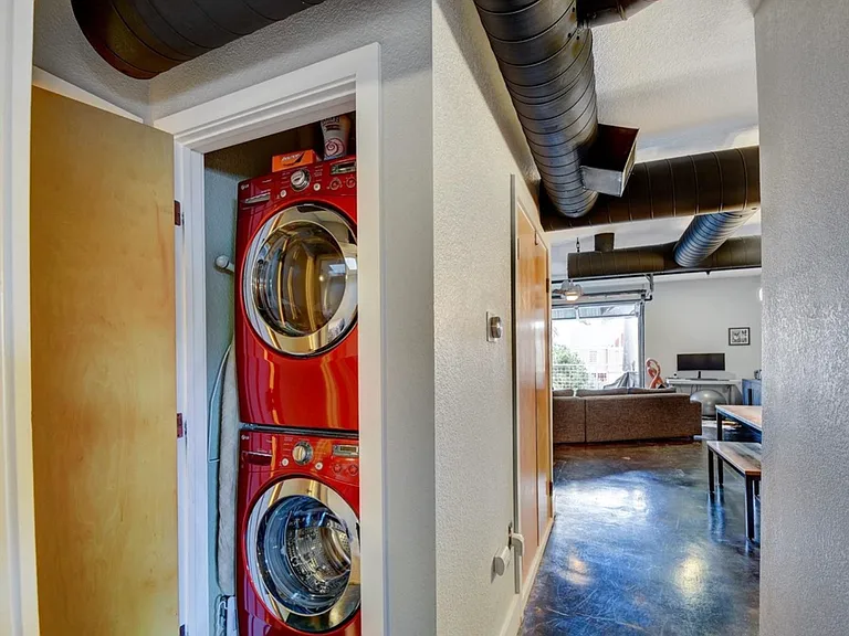 1421 Oneida St #14 — Photo 11