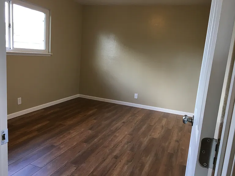 755 E Duane Ave #H — Photo 21