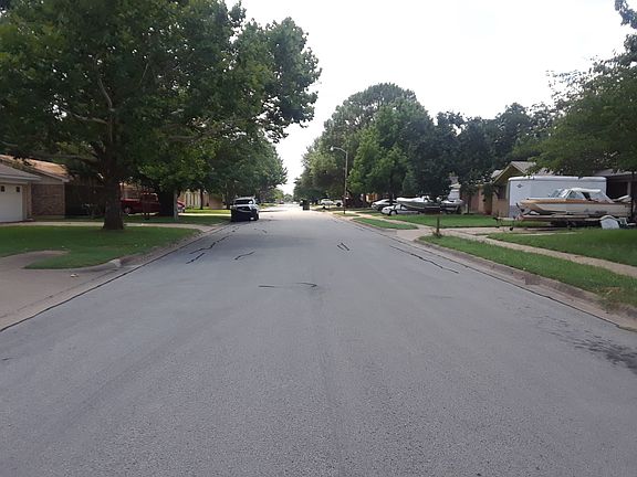 4th image of 616 Sue Ann Ln