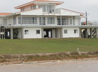 1424 W Bayshore Dr, Palacios, TX 77465