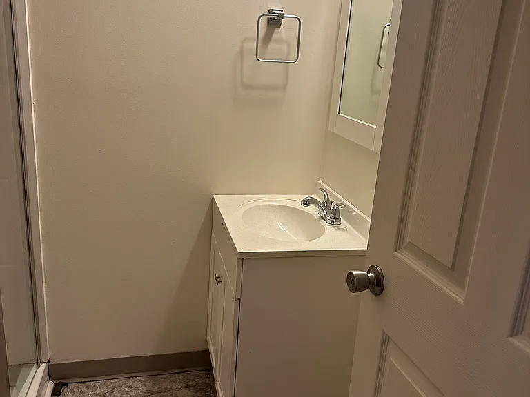 235 Hamor St #3 — Photo 4
