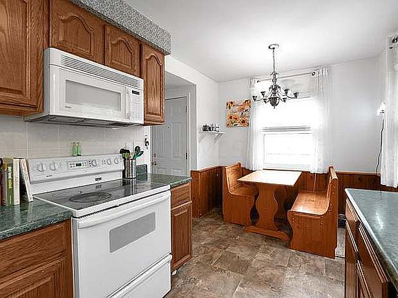 5th image of 3006 Gerbert Rd