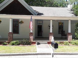 32 Saint Clair St, Newnan, GA 30263